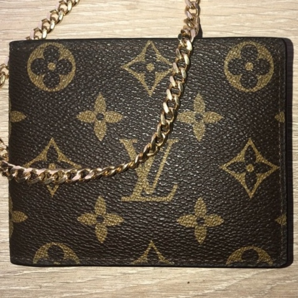 Take LV Auth Quiz Y or N-then look inside 4 answer - Picture 3 of 8